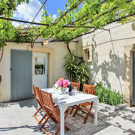 Gorgeous In Du Gard With Kitchen * Rochefort-du-Gard