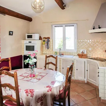 Gorgeous In Du Gard With Kitchen